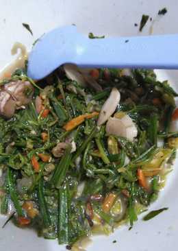 Tumis pakis pedas