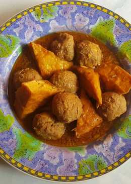 Semur Bola Daging Isi Telur Puyuh