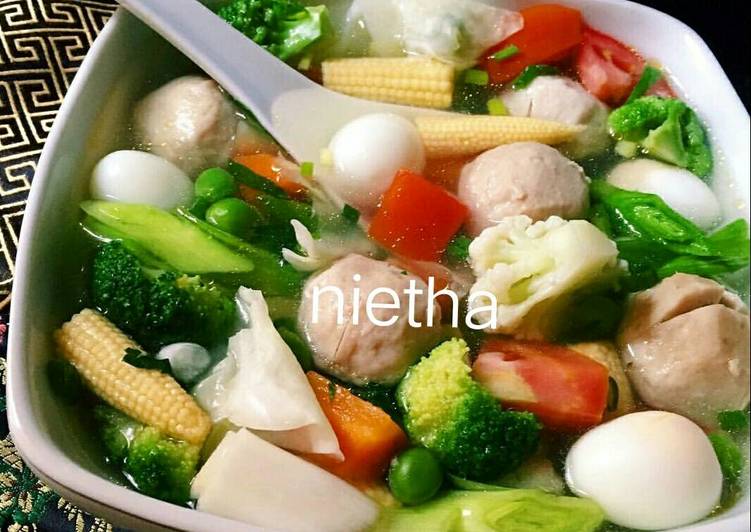gambar untuk resep Sop sayuran meriah komplit dan simple dan sehat