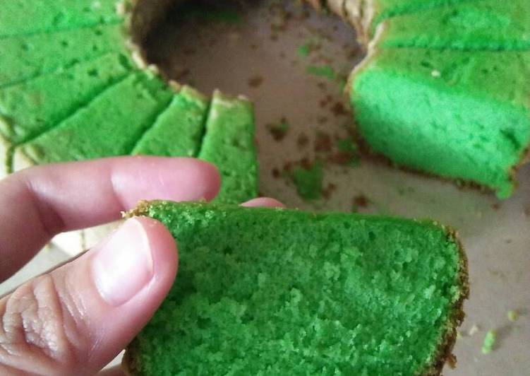 bahan dan cara membuat Bolu Pandan Irit