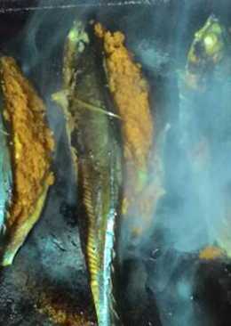 Ikan bakar bumbu kelapa