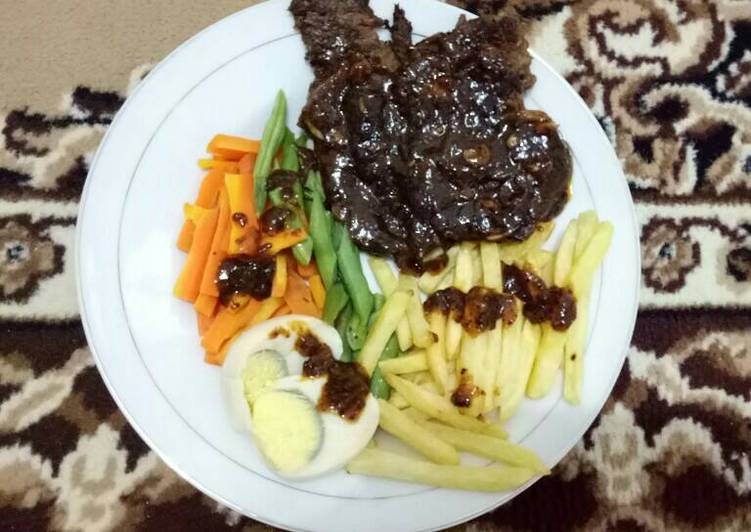 gambar untuk resep Beef steak bbq lada hitam home made by dyah yudistira