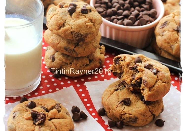 resep makanan Cookie Monster Chewy Chocochips Cookies - Trial new recipe