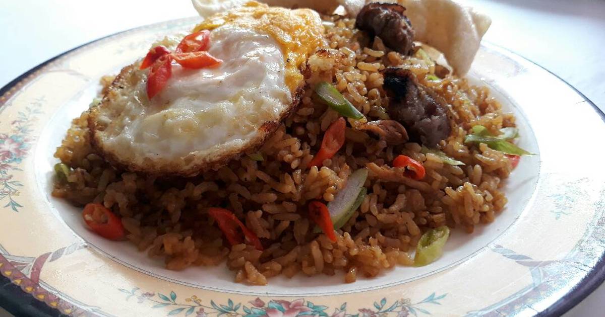  Resep  Nasi  goreng  kecap  oleh Ivone Suwuh Cookpad