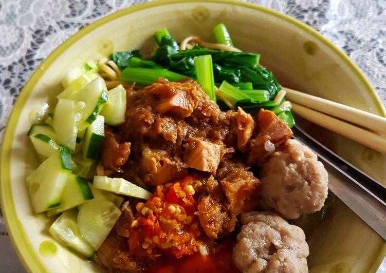 gambar untuk resep makanan Mie Ayam ala gerobak biru