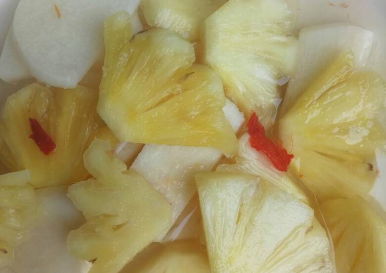 Asinan Nanas Bengkoang Tanpa Terasi recipe main photo