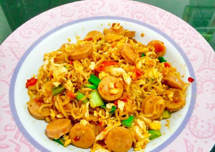 resep masakan Indomie goreng dendeng balado(pedas cabai 20)