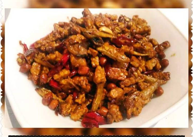 gambar untuk cara membuat Oseng Kering Tempe Manis dengan Teri dan Kacang