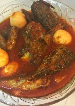 Ikan tongkol + telur masak bumbu merah / balado