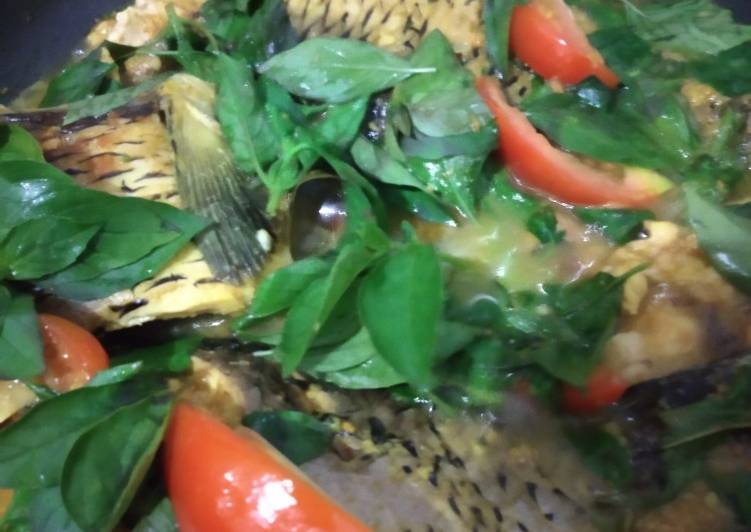 Pesmol ikan mas sederhana ala mamah uni foto resep utama