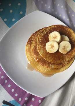 Pancake banana with corn syrup