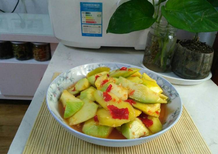 bahan dan cara membuat Manisan (Pedas) Mangga Muda