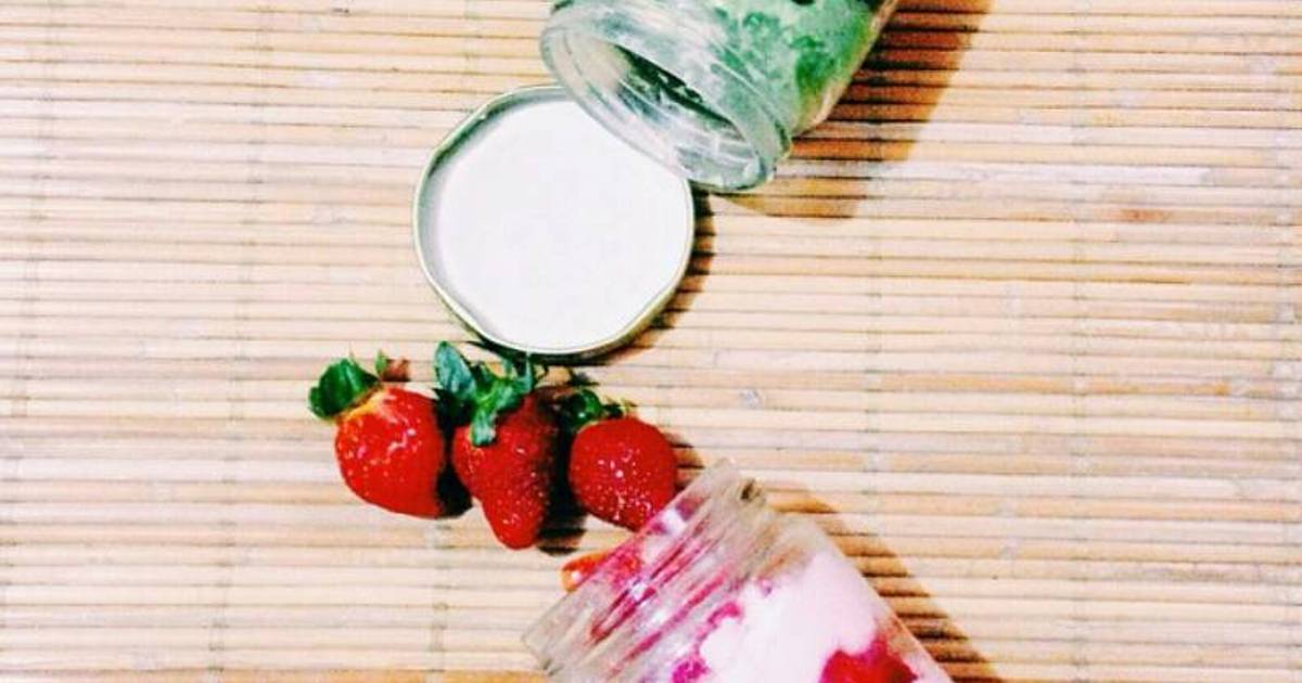 Resep No-bake Jar Strawberry Cheesecake