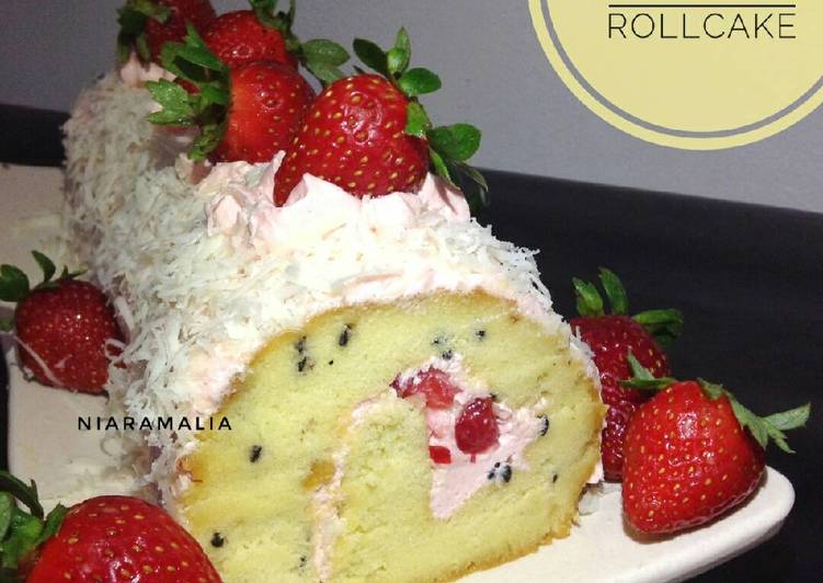 Resep Bolu Gulung Ekonomis - Strawberry Cheese Rollcake Oleh Niar Amalia