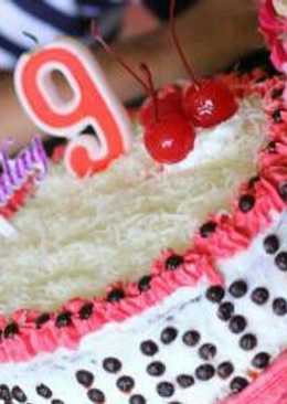 Cake ultah sederhana