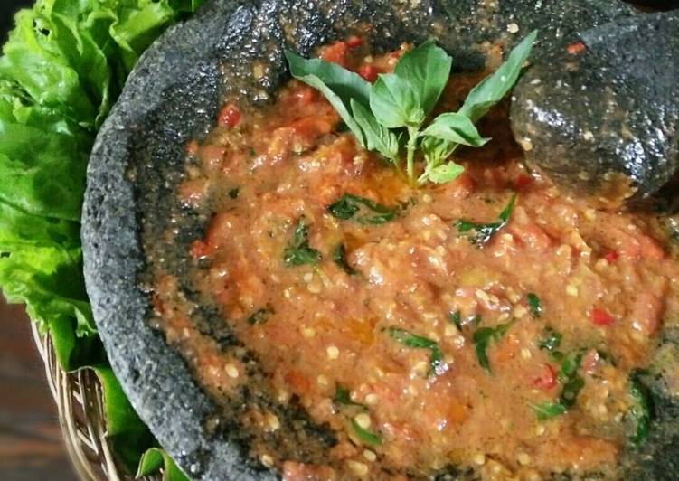 cara membuat SAMBEL KEMANGI /Sambel Sari Laut / Sambel Pecel Lele