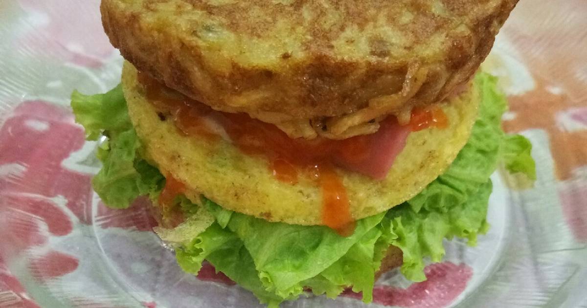 18 resep burger indomie simple enak dan sederhana - Cookpad