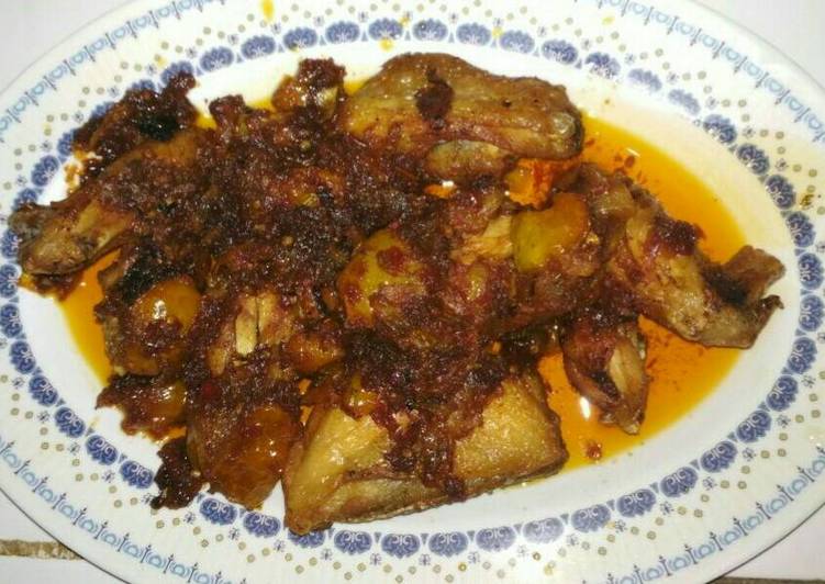 Resep Ayam Rica Apel Oleh Tari (Sandra's Mom)