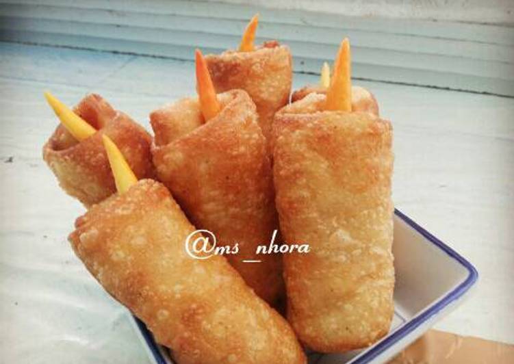 bahan dan cara membuat Lumpia Isi Ayam