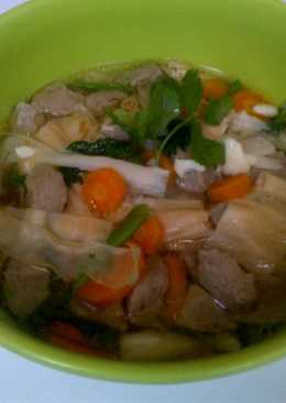 Sup kembang tahu-baso