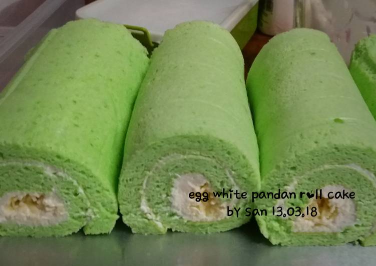 resep lengkap untuk Pandan Roll Cake (putih telur)