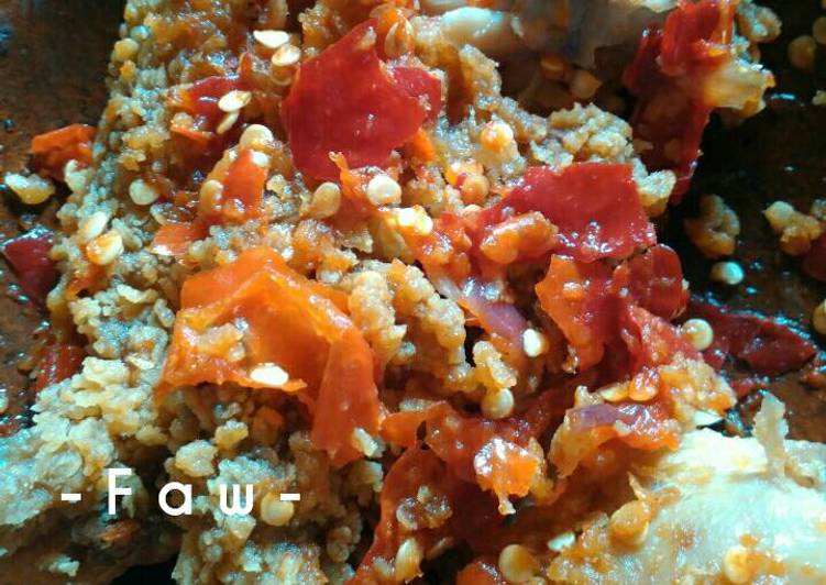  Resep AYAM GEPREK Simple  oleh FAW Cookpad