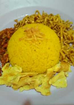 Nasi Kuning Sederhana