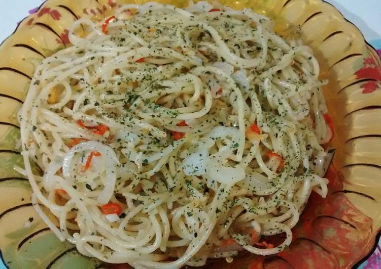 resep lengkap untuk Spageti Aglio Olio spicy praktis 15 menit saja