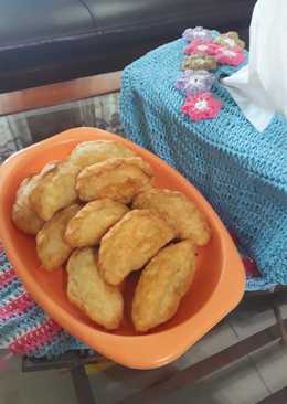 Pastel isi sayuran telur