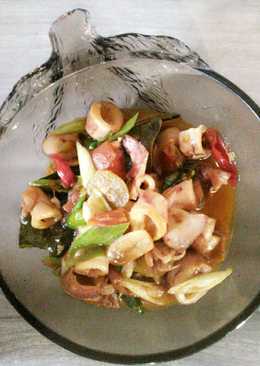 Oseng oseng cumi asin