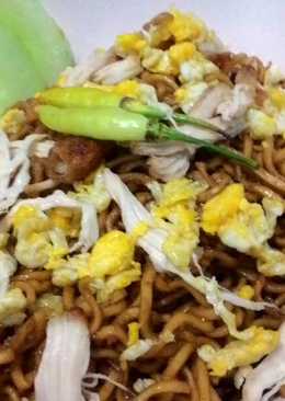 Mi goreng kriting sedaap,bahan seadanya