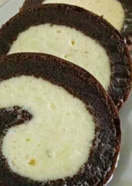 Roll cake cream cheese