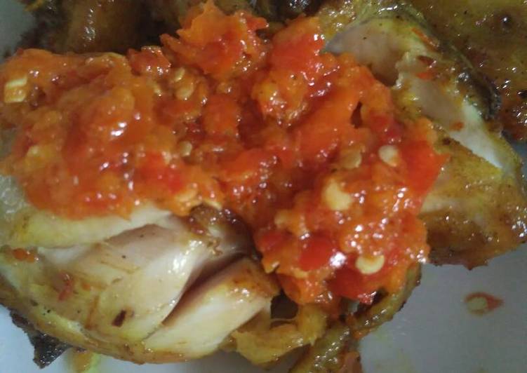  Resep  Ayam  geprek  oleh Diah Lestari Cookpad