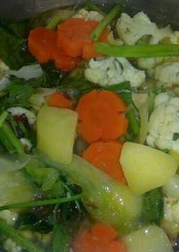 Sup sayur campur ala indonesia