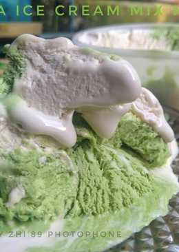 Banana Ice Cream (mix matcha)