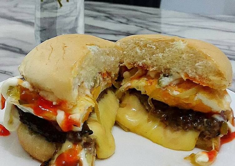 bahan dan cara membuat Cheesy Burger Patty (Daging Burger Isi Keju)