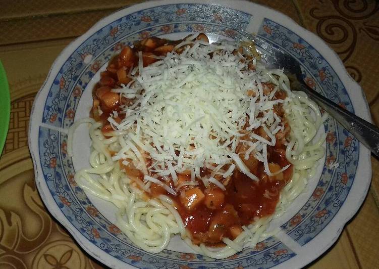 bahan dan cara membuat Spaghetti Bolognese