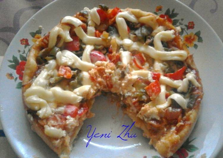 cara membuat Pizza Sosis Magic Com