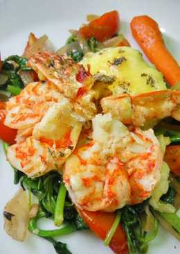 Glazed spinach and baby carrot