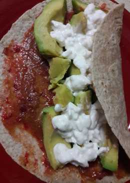 Hurricane Breakfast / Avocado PBJ Wrap #low carb