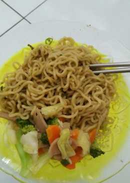 Mie hijau sayuran