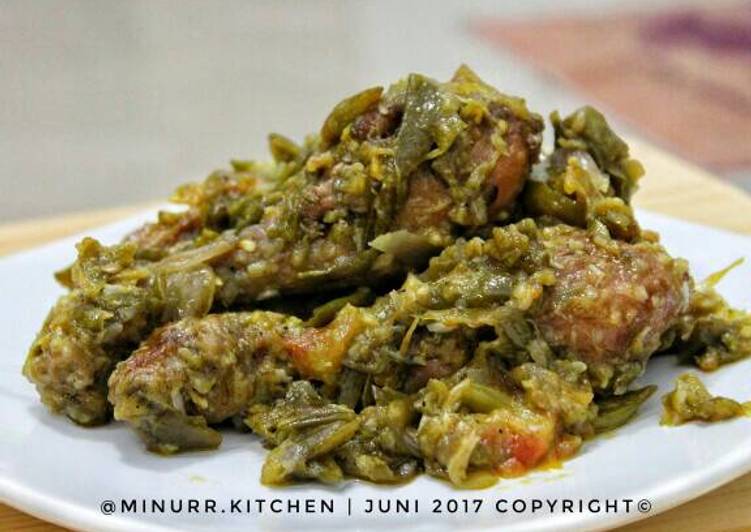  Resep Ayam Goreng Cabai Hijau oleh minurr kitchen Cookpad