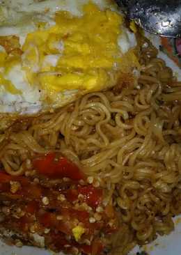 Indomie Goreng Pedas Sambal Korek (double pedas)