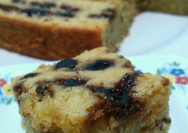 resep masakan Moist banana cake with caramel topping (no emulsifer)