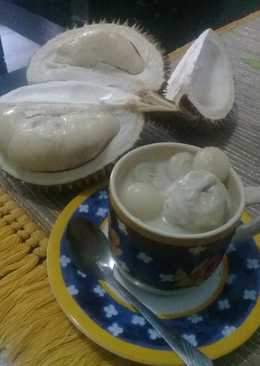 Es durian manis legittt..segerr nyes..nyess.