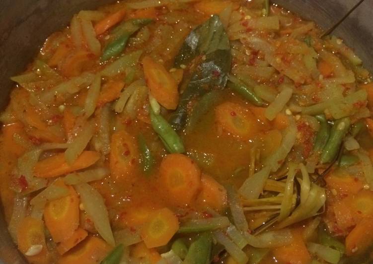 bahan dan cara membuat Sayur labu wortel buncis