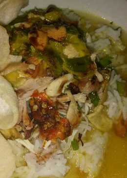 Soto ayam suwir