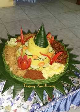 Tumpeng Nasi Kuning #dirgahayuindonesia#72tahun#Kemerdekaan