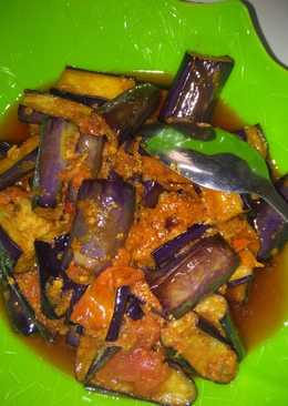 Sambel balado terong ungu.