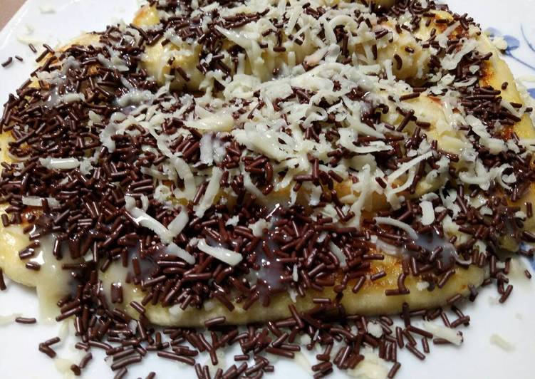 bahan dan cara membuat Pisang Bakar Coklat Keju Teflon